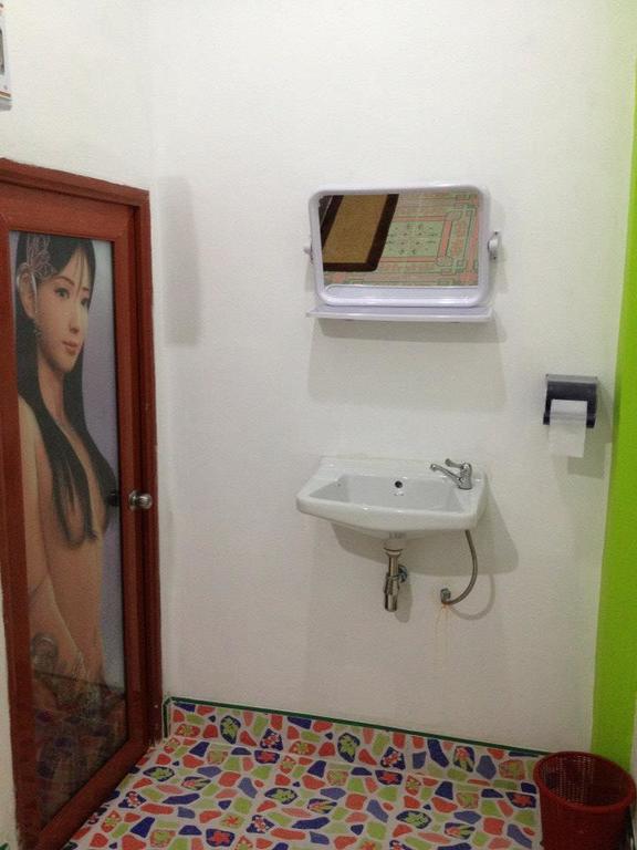 Jidapha Rooms Khlong Thom Екстериор снимка